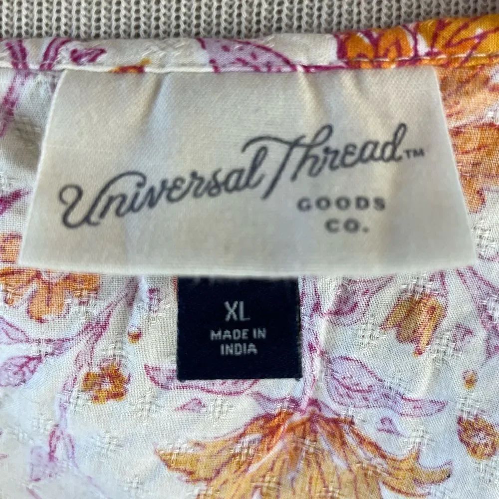 Universal Thread Long Sleeve Floral Top Size XL EUC - Picture 7 of 8